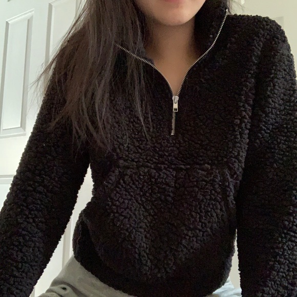 Black Fleece Quarter Zip Up - Picture 3 of 4